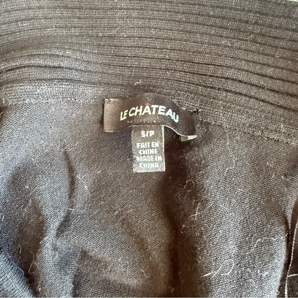 Le Château | women's small Black Wrap-Style Top with Buckle Detail - Picture 4 of 5